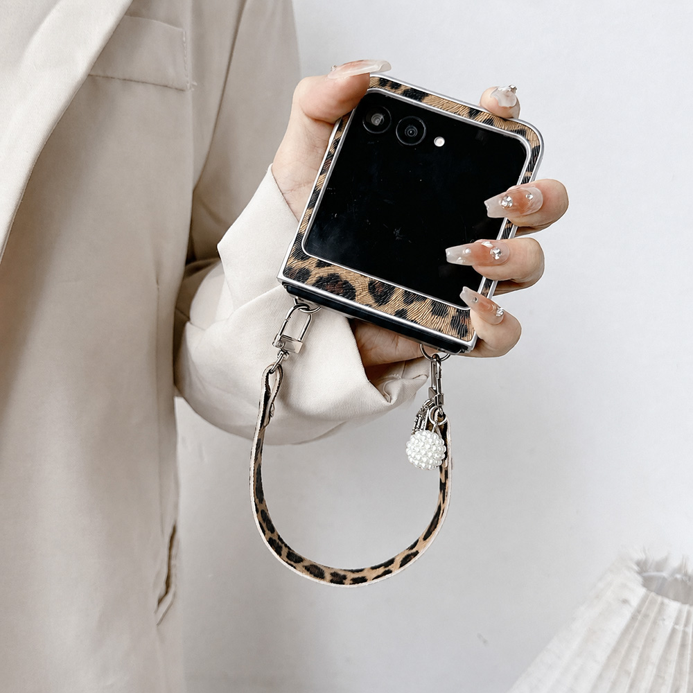 Etui na telefon składany z mot – Vintage Item recenzja i cena
