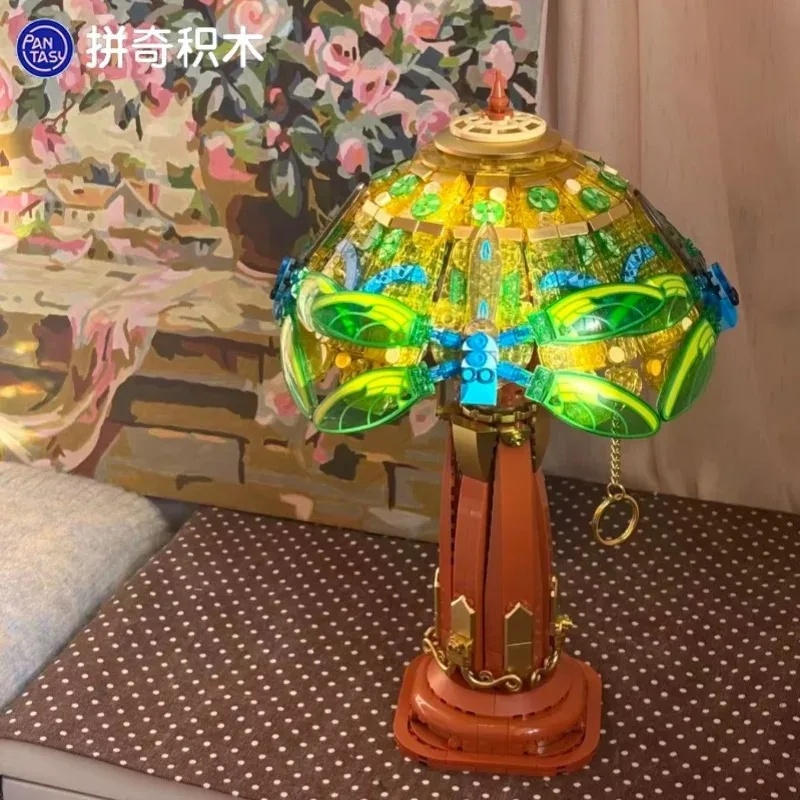 Lampa biurkowa z vintage szkła – Collectible Vintage Lamps recenzja i cena