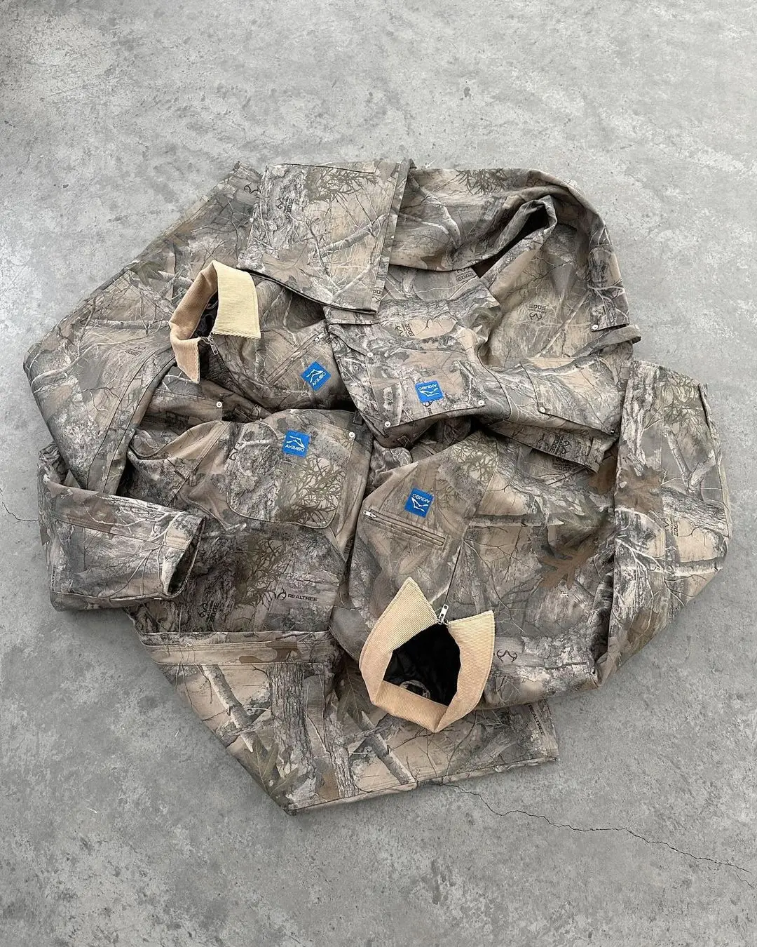 Jesienno-zimowy kamuflaż ponad – Vintage Zip Hoodie recenzja i cena
